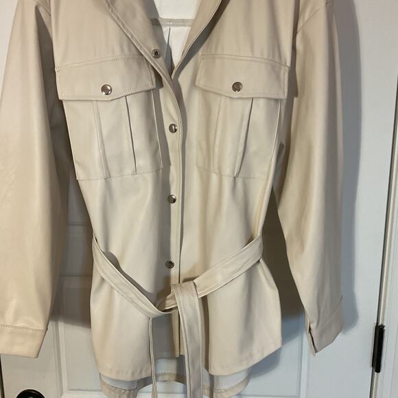 Shinestar Beige Belted Lightweight Utility Polyurethane High Low Jacket M - Picture 2 of 6